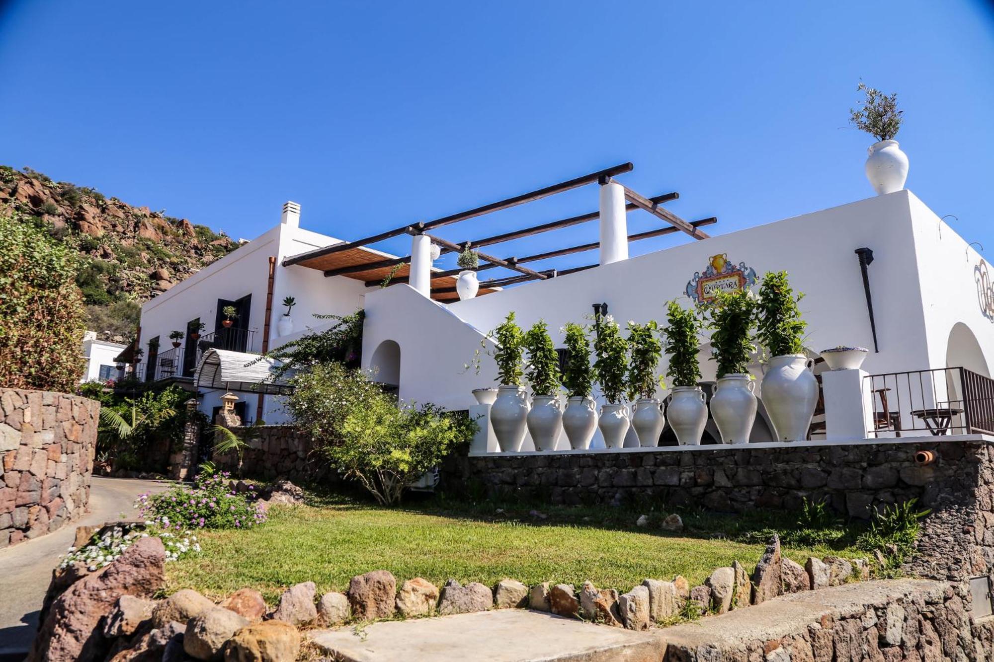 Quartara Boutique Hotel Panarea Bagian luar foto