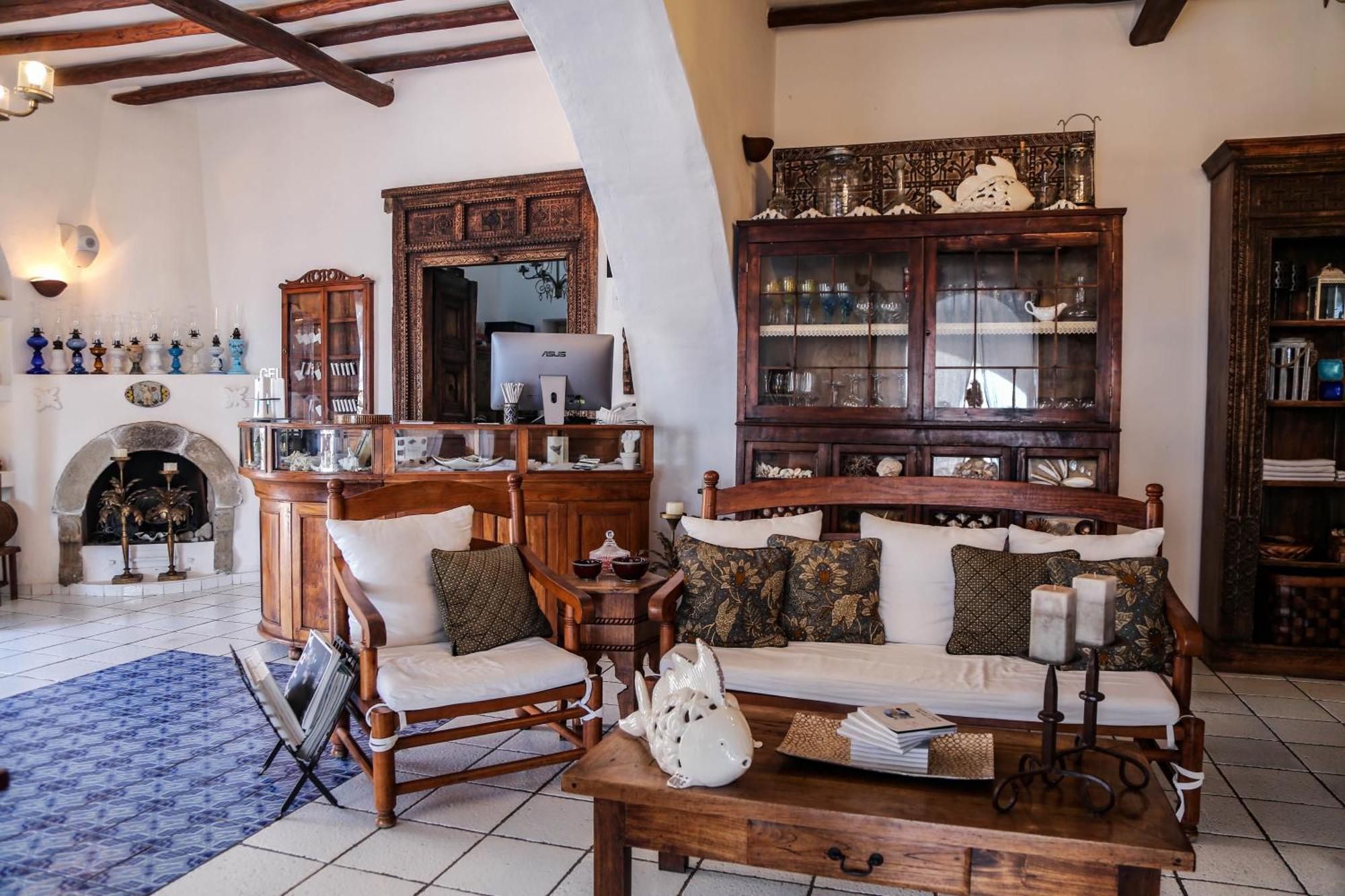 Quartara Boutique Hotel Panarea Bagian luar foto
