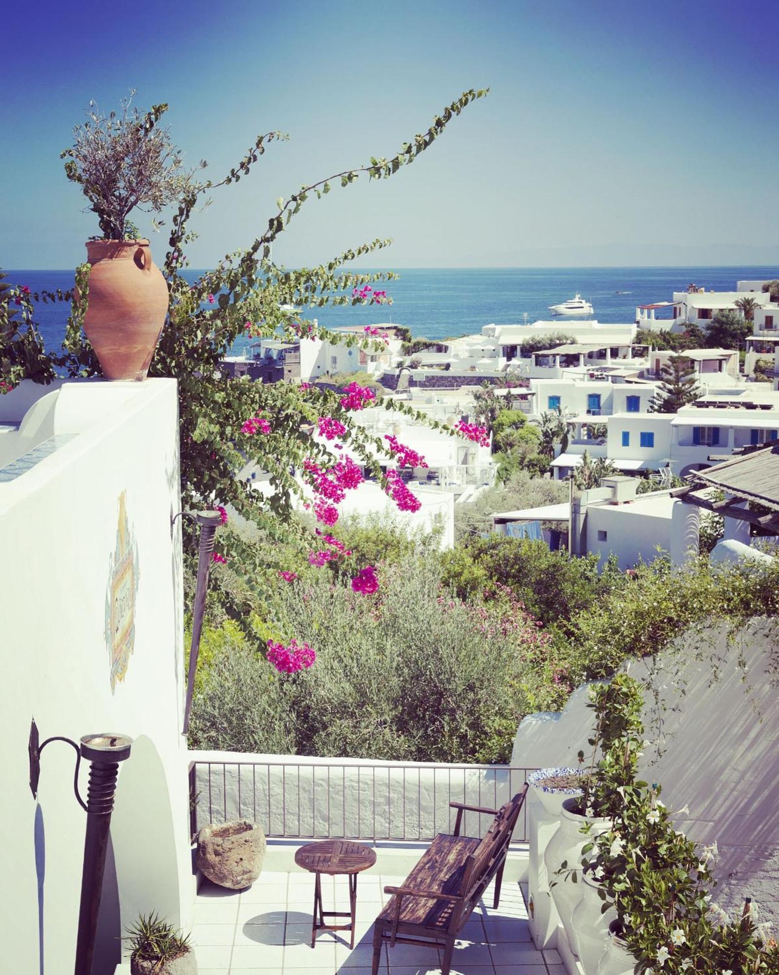 Quartara Boutique Hotel Panarea Bagian luar foto