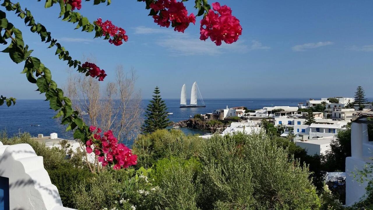 Quartara Boutique Hotel Panarea Bagian luar foto